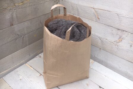 500 g gewaschene Vlieswolle - Blaue Texelschaf (Mittelgrau)