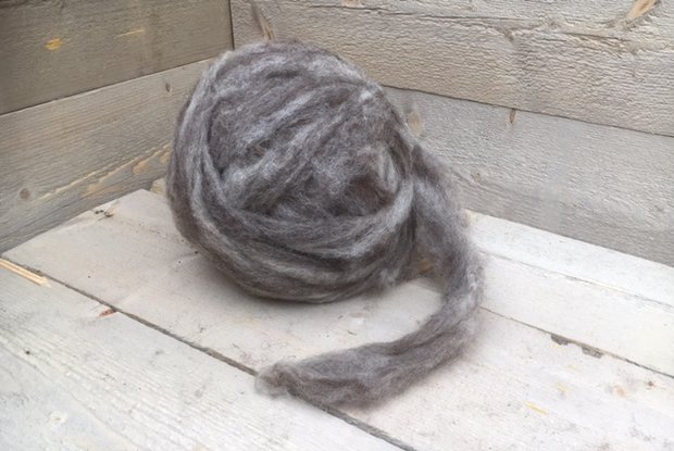 500 g gew. Kammzugwolle - Basiswolle / Füllwolle (Gemischt)