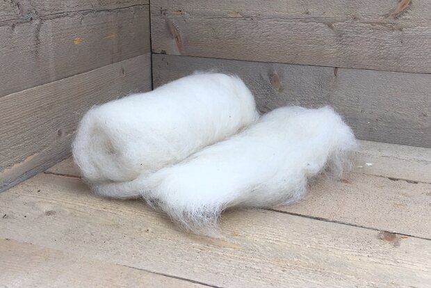 250 g gewaschene Vlieswolle - Veluws Heideschaf (Elfenbeinfarbig)